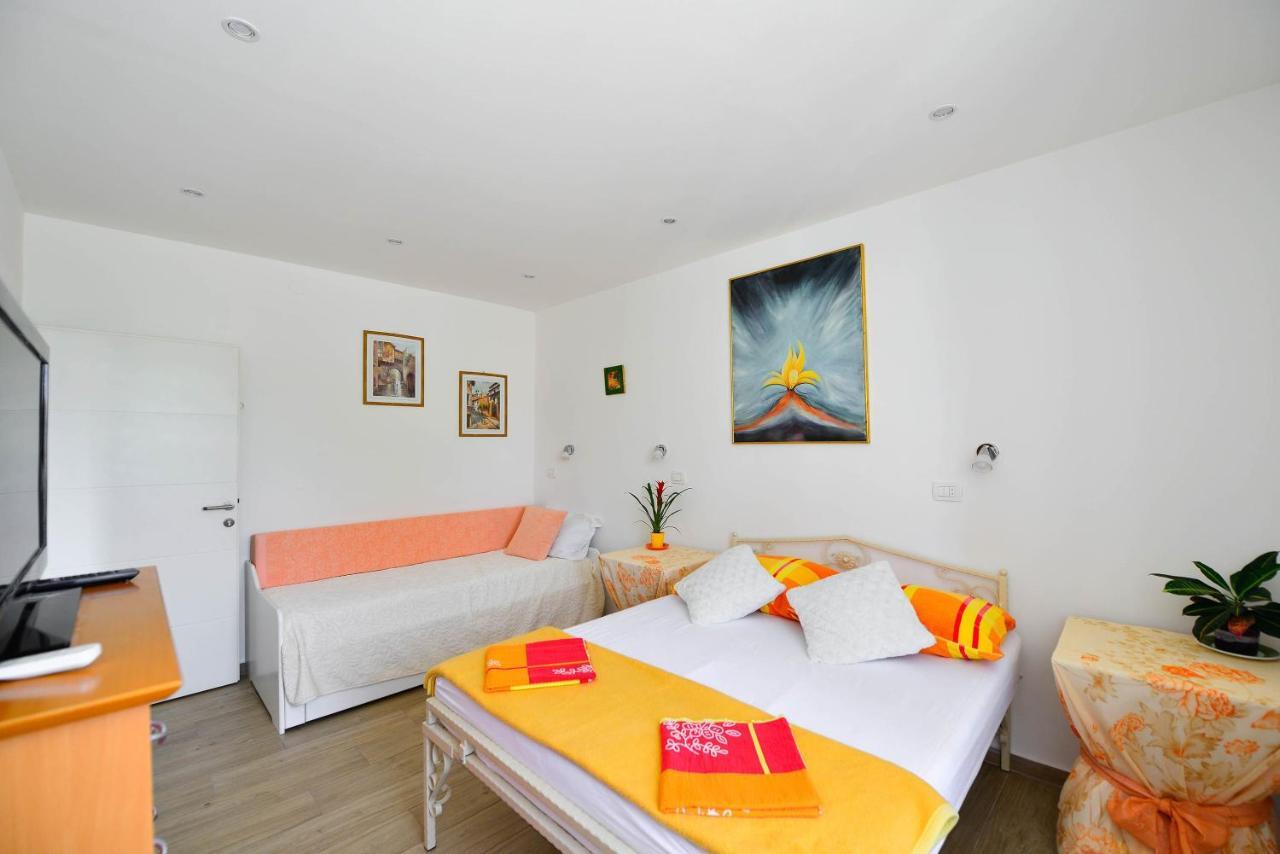 Apartments Bulovic In The Very Center Of Split Buitenkant foto