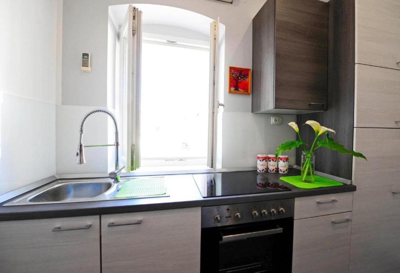 Apartments Bulovic In The Very Center Of Split Buitenkant foto